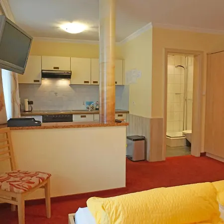 Apartment Leiter-1 *